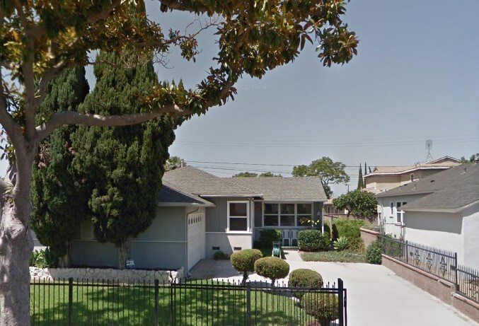 Foto principal - 11619 Wilkie Ave