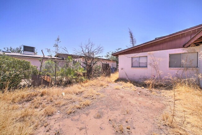 Foto del edificio - 373 N Williams St