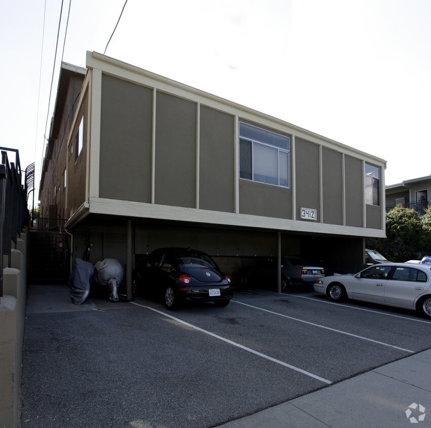 Building Photo - 3412 S Centinela Ave