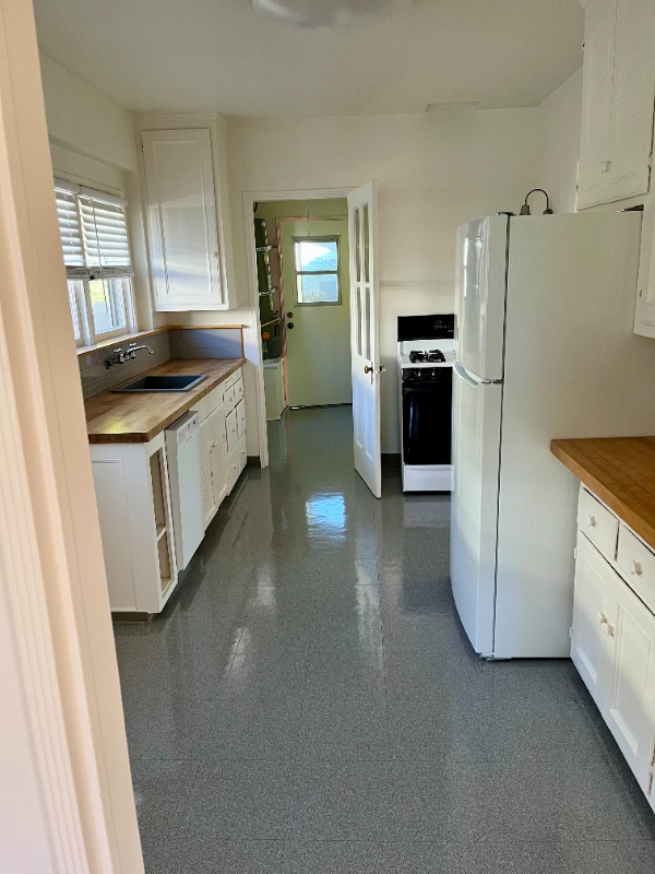 Building Photo - 4160 Mildred Ave