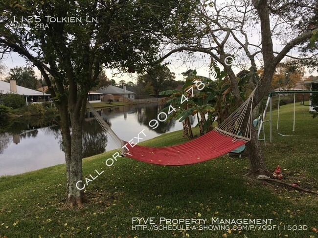 Building Photo - 3 bedroom 2 bath lakefront rental home!