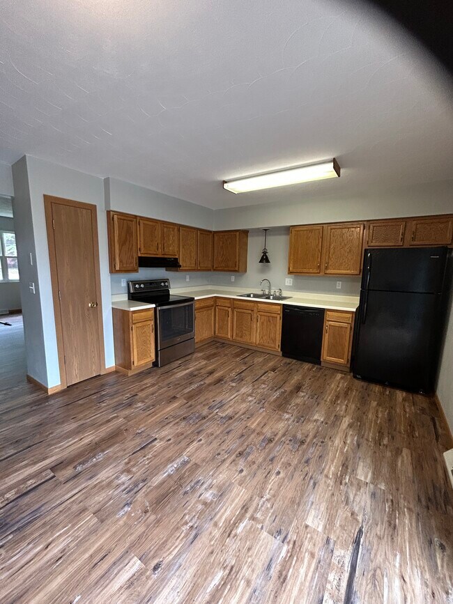 207 Ritchie Ave, Weirton, WV 26062 Townhome Rentals in Weirton WV