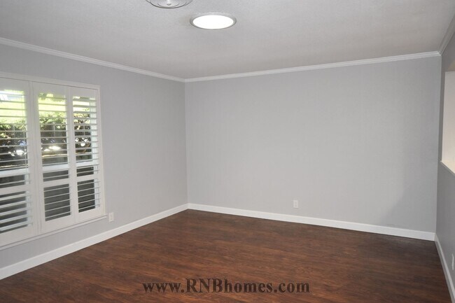 Foto del edificio - 415 Sutton Pl