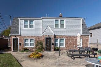 Building Photo - 3948 N Olcott Ave