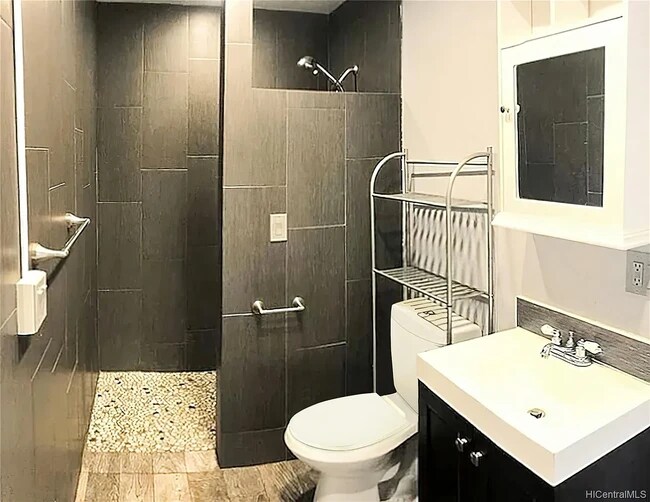 Bathroom - 1075 Luapele Dr