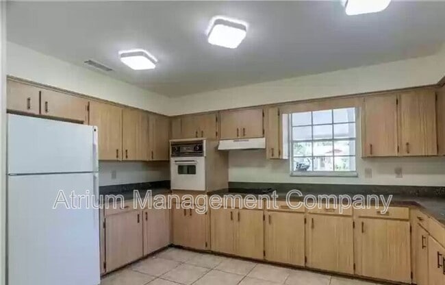 Building Photo - 2013 E Jefferson St