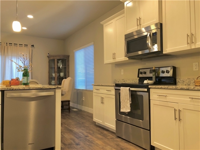 Kitchen - 595 W Koins Way