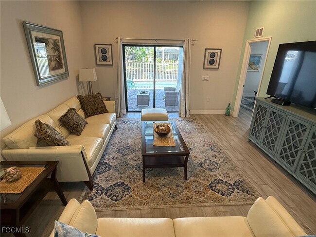 Foto del edificio - 315 SW 47th Terrace