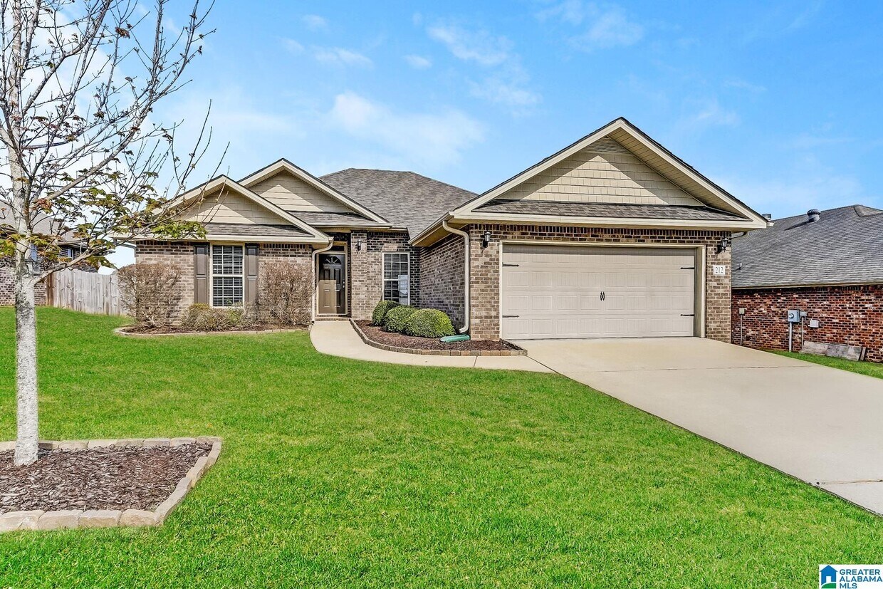 212 Hillcrest Dr, Montevallo, AL 35115 House Rental in Montevallo, AL