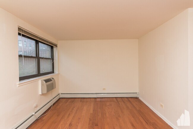 Foto del edificio - 3166 N Cambridge Ave