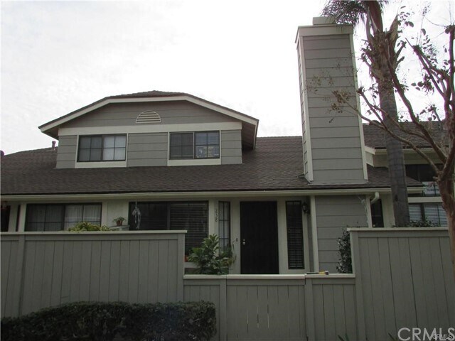 Foto del edificio - 1700 W Cerritos Ave