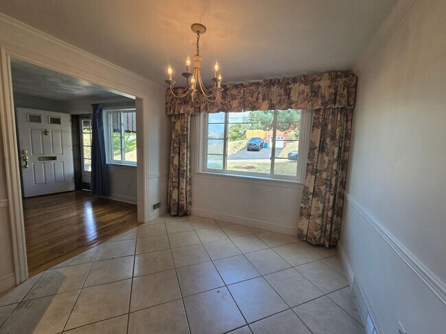 Foto del edificio - Beautifully Kept 2 Bedroom Home in Penn Hi...