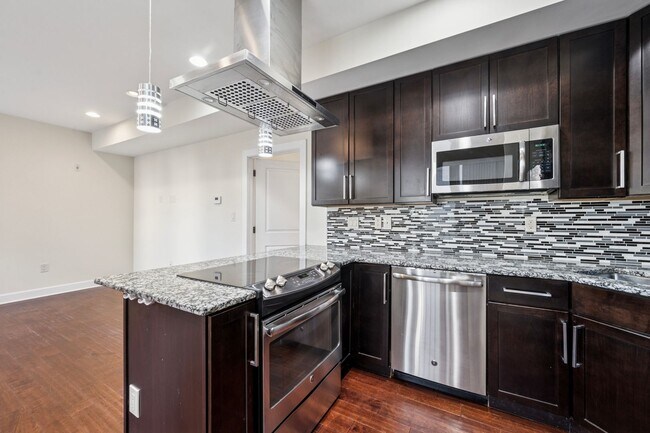 Foto del edificio - Bright 2 bed 2 bath available now