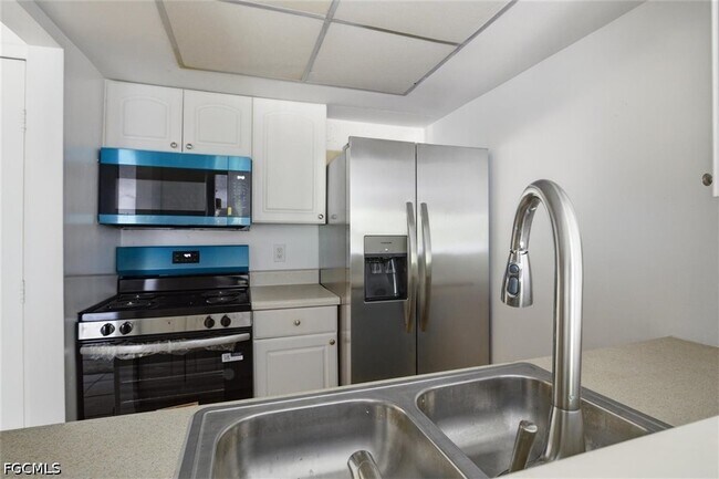 Foto del edificio - 3704 Broadway