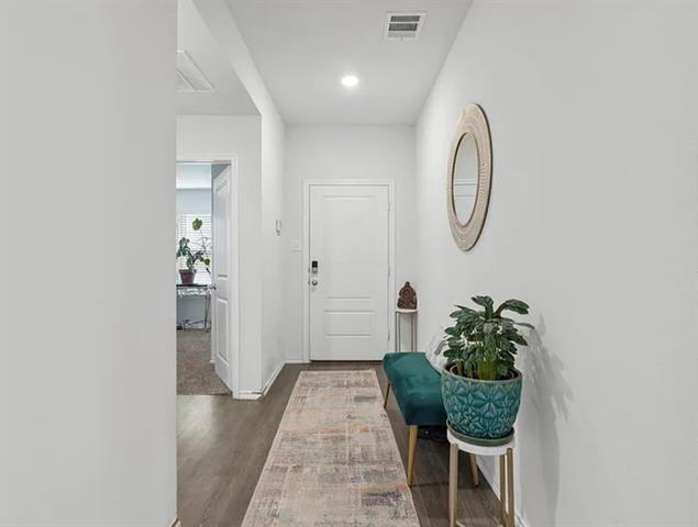 Foto del edificio - 1304 Lowhill Dr