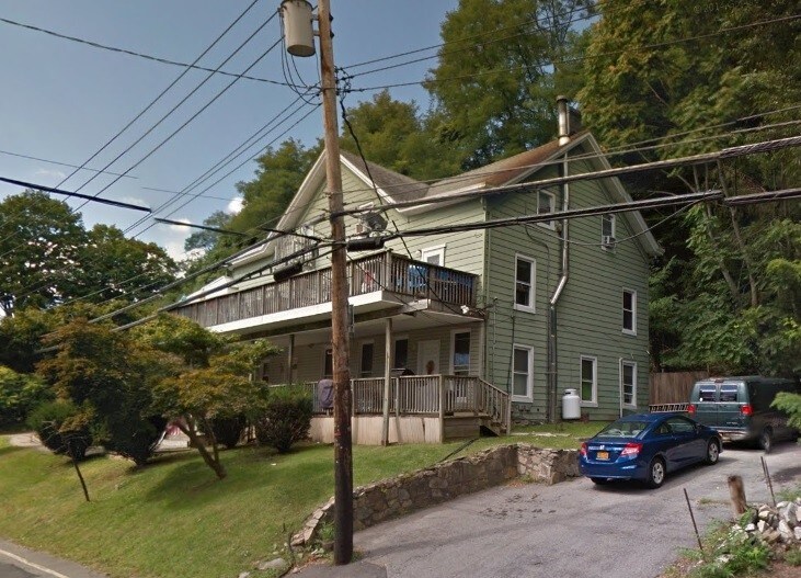 Primary Photo - 470 E Main St