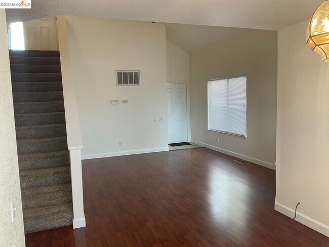 Foto del edificio - 935 Elk Run Terrace