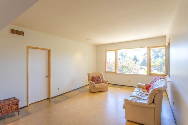 Sala de estar - 2020 La Brea Terrace