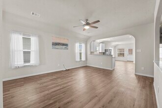 Building Photo - 14091 Chinook Dr
