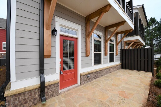 Foto del edificio - 613 N Main St