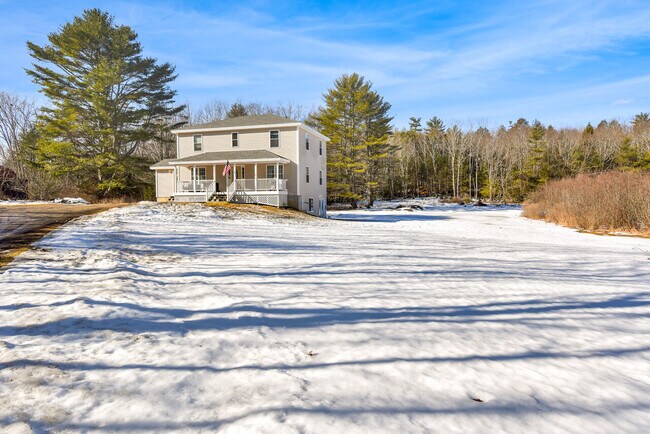 Building Photo - 25 Twin Pines Rd