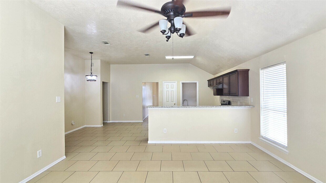 Foto del edificio - 5922 Whitwell Dr