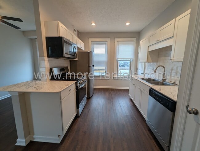 Foto del edificio - 1090 Parsons Ave