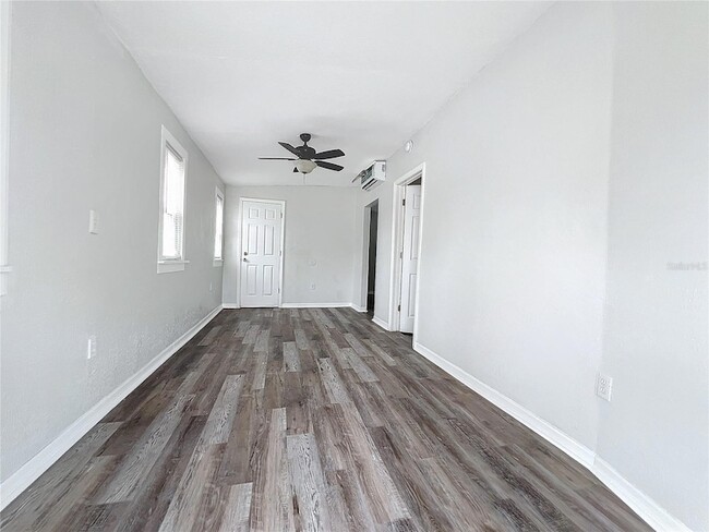Foto del edificio - 1800 N 12th St