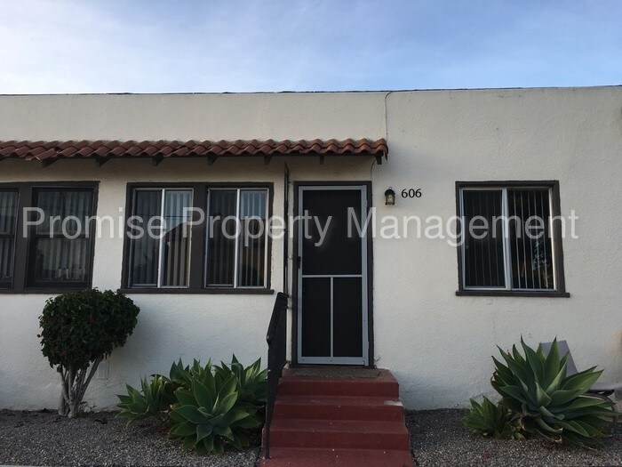 Primary Photo - 1 Bedroom 1 Bath beach community!