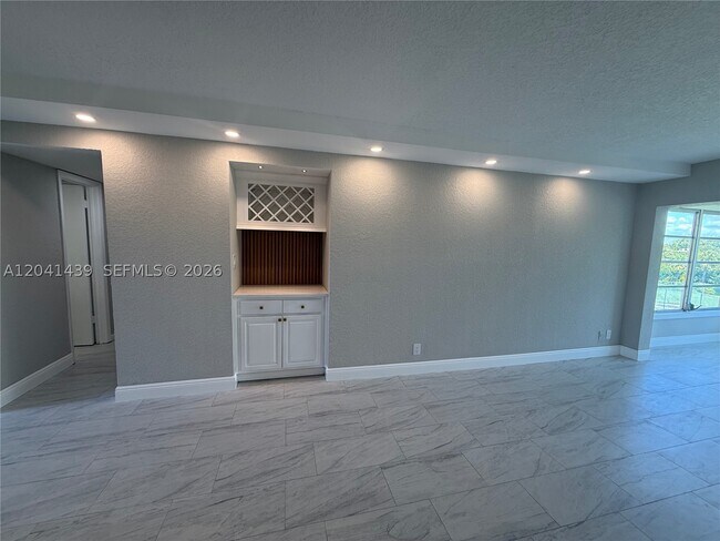 Building Photo - 9273 SW 8th St