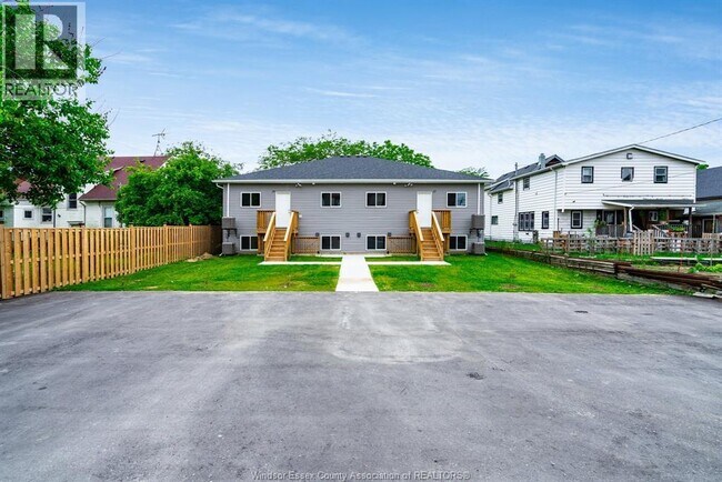 Building Photo - 27 Orange St