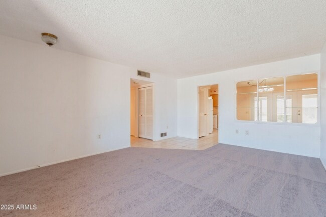 Building Photo - 10733 W Loma Blanca Dr