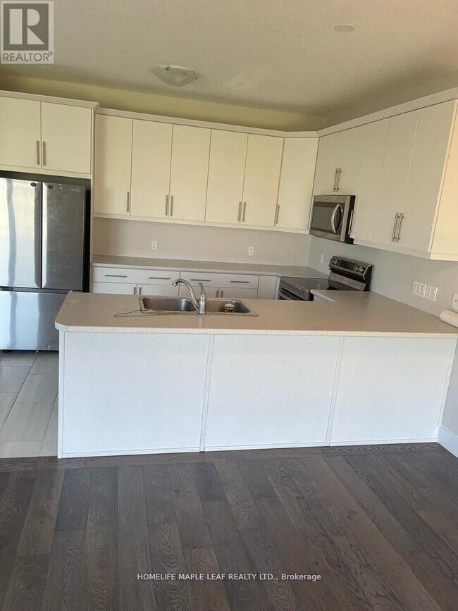 Photo du bâtiment - 2011 Evans Blvd