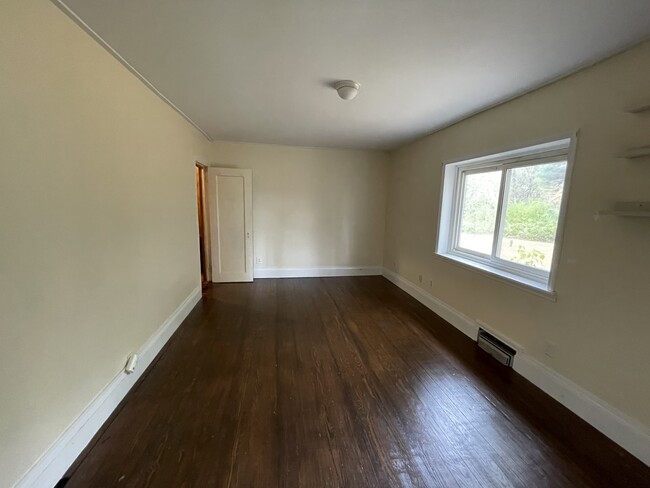 Foto del edificio - 362 Springtown Rd