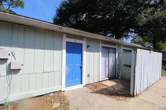Building Photo - 6810 Tiki Ln