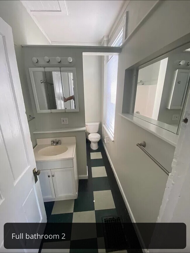 Bathroom - 2320 W Clifton Ave