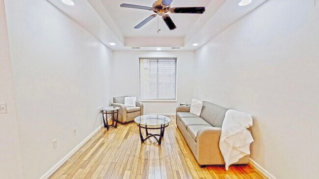 Foto del edificio - 619 S Wright St