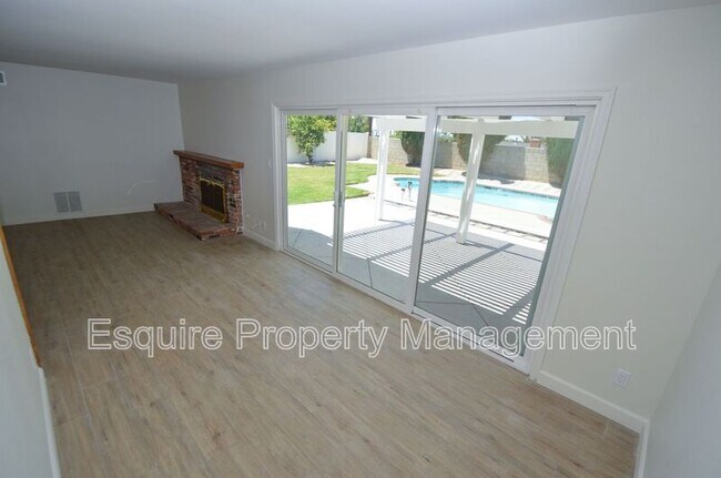 Foto del edificio - 3469 Austin Ave