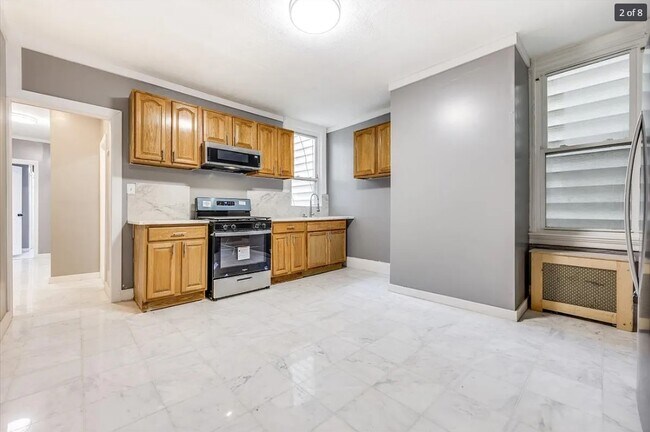 Foto del edificio - 813 Mount Prospect Ave