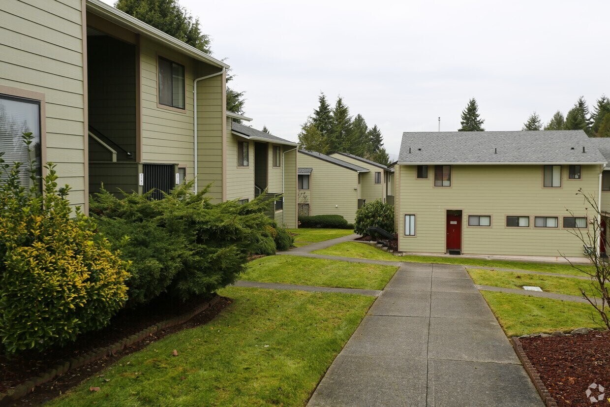 Building Photo - 3511 Almira Dr