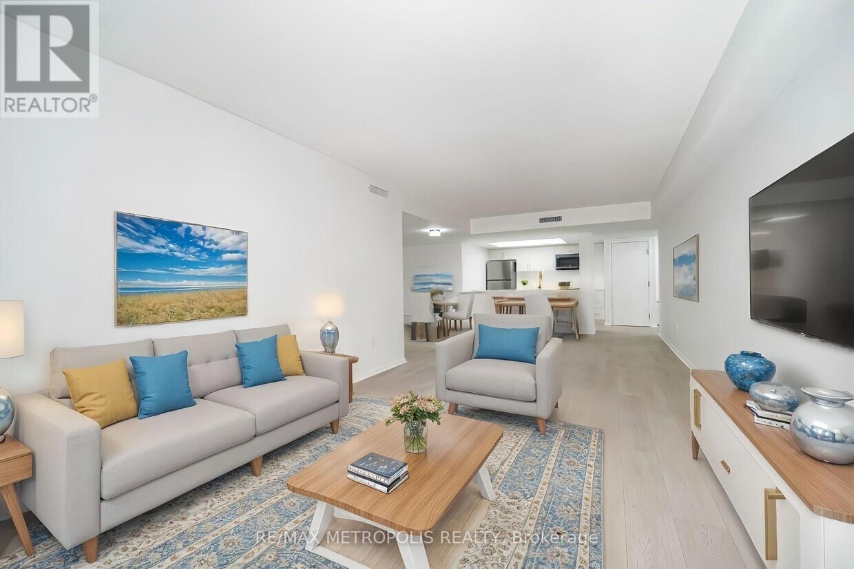 Primary Photo - 1001 Bay St.