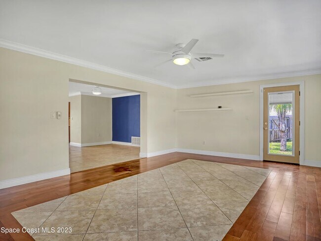 Building Photo - 193 Eden Ave