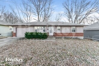 Building Photo - 8607 Elm Ave