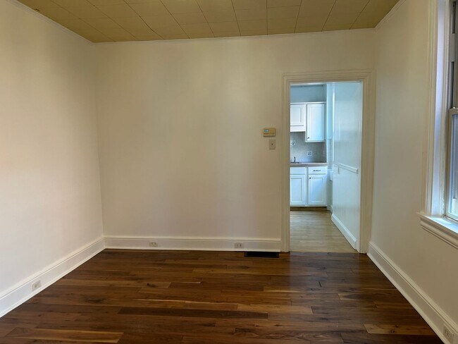 Foto del edificio - Beautiful 3 Bedroom, 1.5 Bath *2 Car Detac...