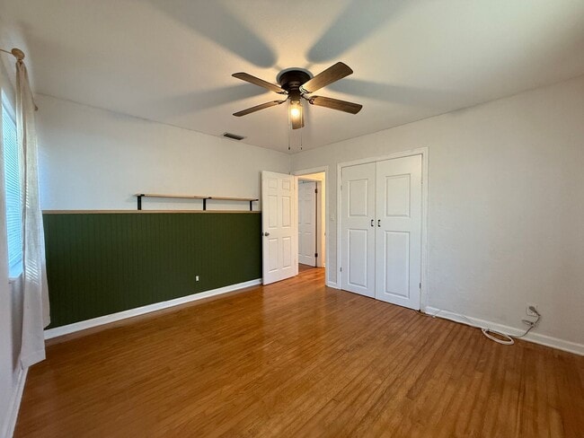 Building Photo - Charming 3-bedroom, 2-bathroom home