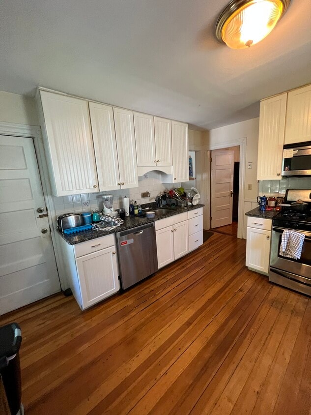 Primary Photo - 47 Rice St