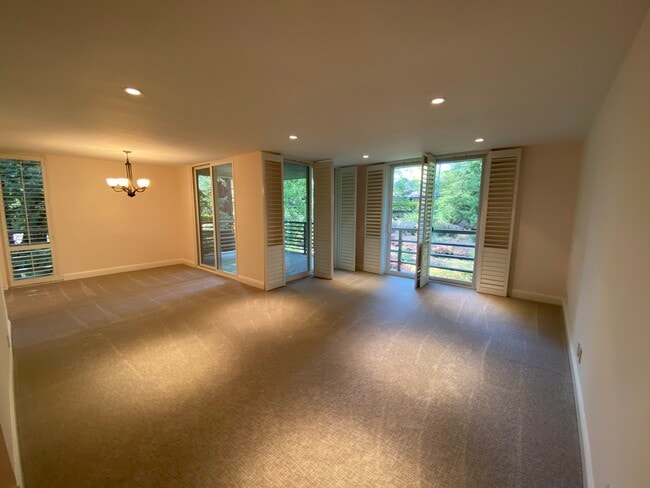 Living room, dining room - 1100 Sharon Park Dr