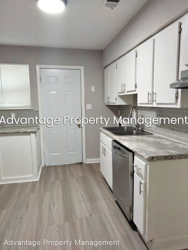 Building Photo - 2 br, 1.5 bath House - 1174 Railton Rd.