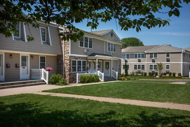 Building Photo - Fairfield Village At Commack