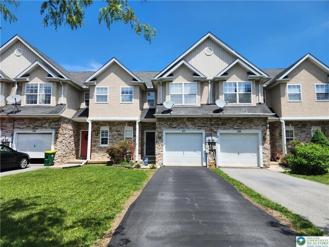 Building Photo - 278 Maple Ct